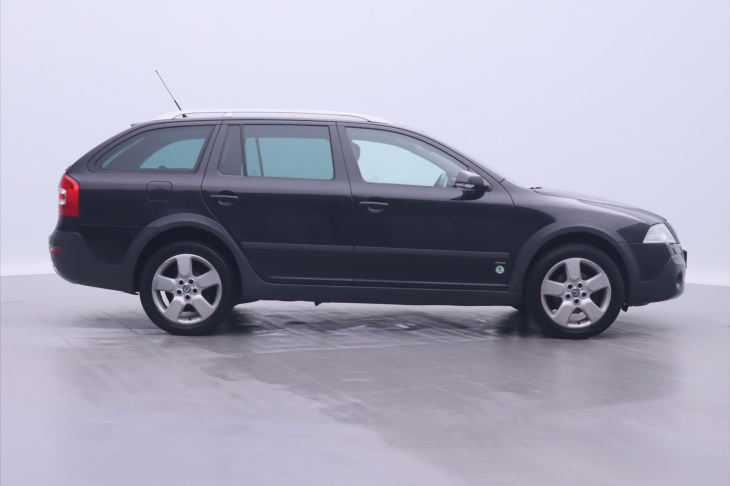 Škoda Octavia 2,0 TDI 103kW 4x4 Xenon Scout