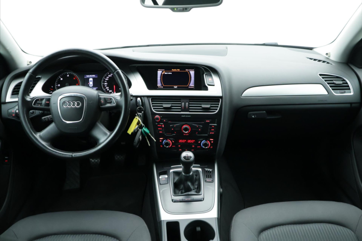 Audi A4 2,0 TDI CZ Xenon Aut. Klima