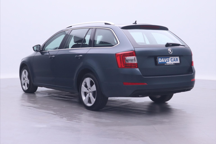 Škoda Octavia 1,6 TDI 81kw Executive DSG navigace