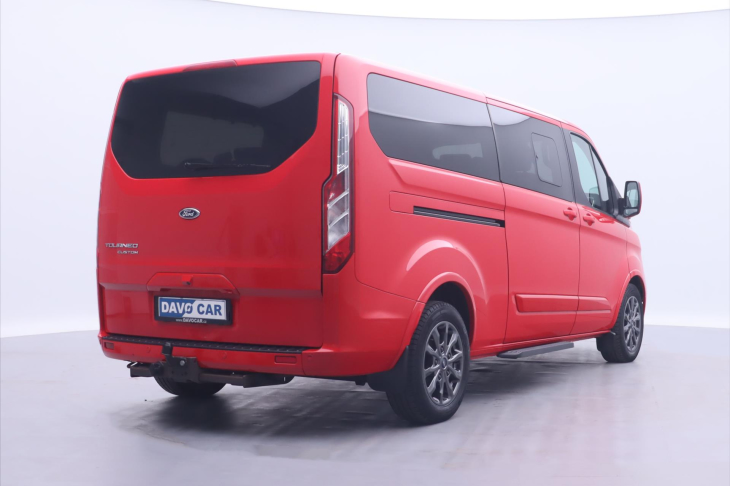 Ford Tourneo Custom 2,0 TDCi Titanium X 8-Míst