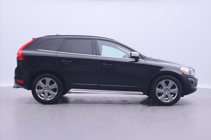 Volvo XC60 3,0 T6 210kW AWD R-Design Xenon