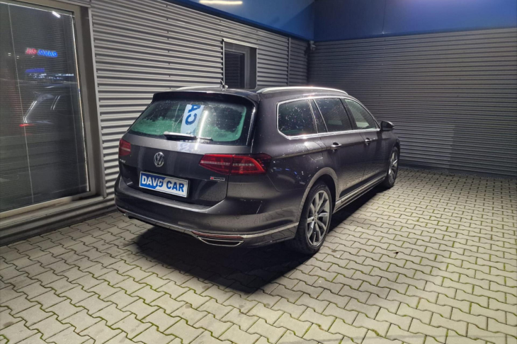 Volkswagen Passat 2,0 TDI R-line 4Motion DSG