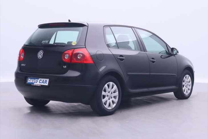 Volkswagen Golf 1,6 i 75kW Comfort Aut.Klima LPG