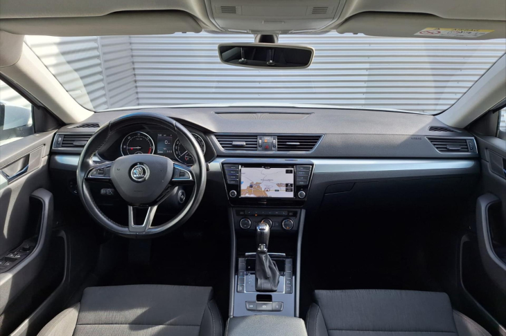 Škoda Superb 2,0 TDI 140kW 4x4 Ambition Combi DSG