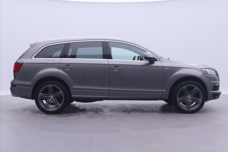 Audi Q7 3,0 TDI V6 180kW S-line Pano