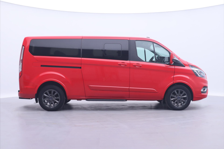 Ford Tourneo Custom 2,0 TDCi Titanium X 8-Míst