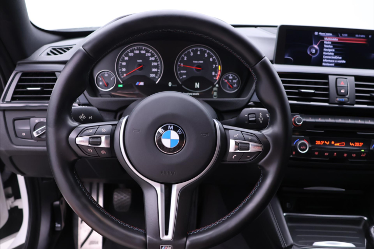 BMW M4 3,0 i 317kW CZ Manuál Carbon