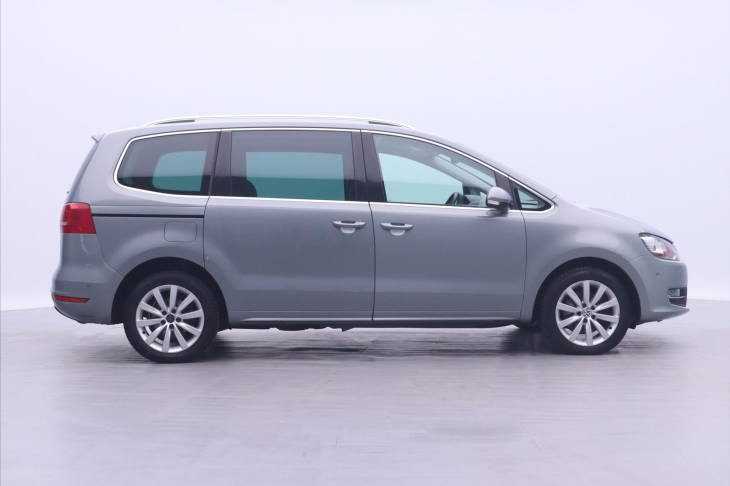 Volkswagen Sharan 2,0 TDI DSG Highline 7-Míst