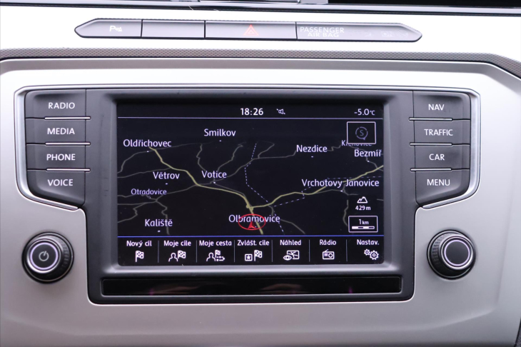 Volkswagen Passat 2,0 TDI 140kW DSG Navi DPH