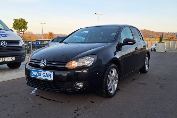 Volkswagen Golf 2,0 TDI 81kW Klimatizace Tempomat