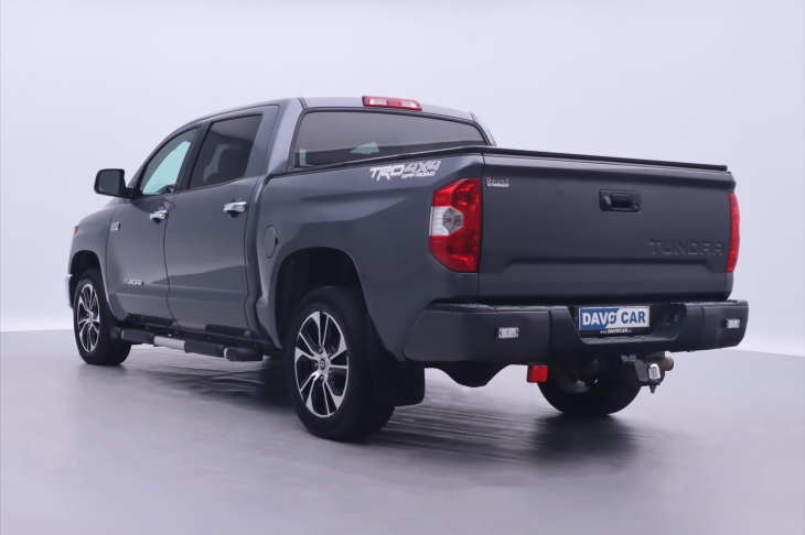 Toyota Tundra 5,7 i V8 Force AWD LED Navi