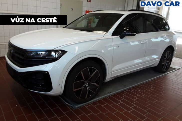 Volkswagen Touareg 3,0 V6 TDI R-Line Panorama DPH