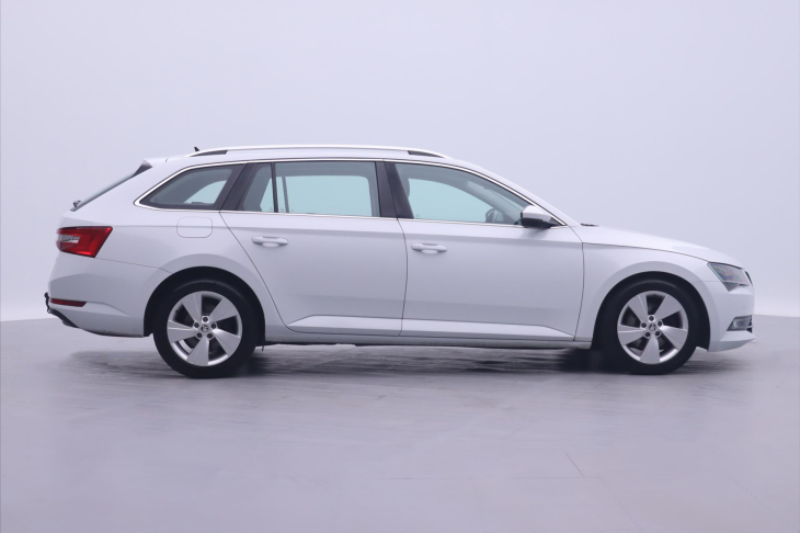 Škoda Superb 2,0 TDI 140kW 4x4 DSG Ambition