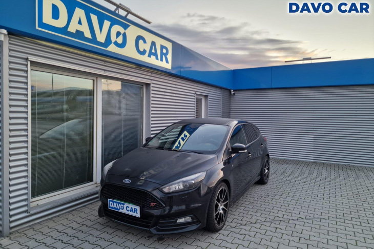 Ford Focus 2,0 184kW Recaro Xenon ST