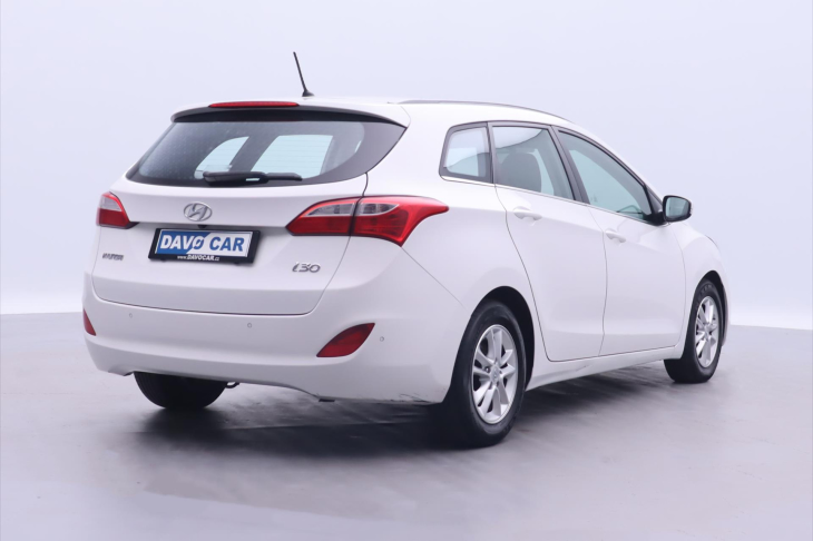 Hyundai i30 1,6 CRDi 81kW CZ Trikolor