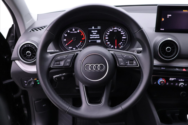 Audi Q2 1,5 35TFSI S-tronic CZ 1.Maj.