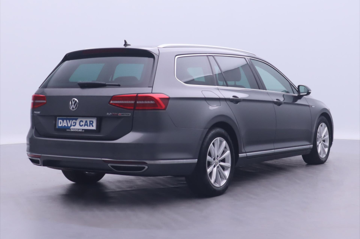 Volkswagen Passat 2,0 TDI 176kW DSG 4M Highline