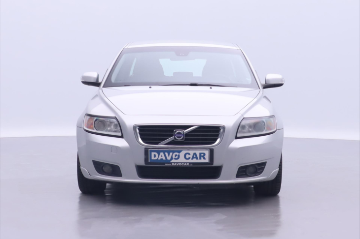 Volvo V50 2,0 D 100kW Momentum Navi Tažné