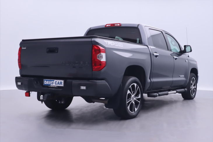 Toyota Tundra 5,7 i V8 Force AWD LED Navi