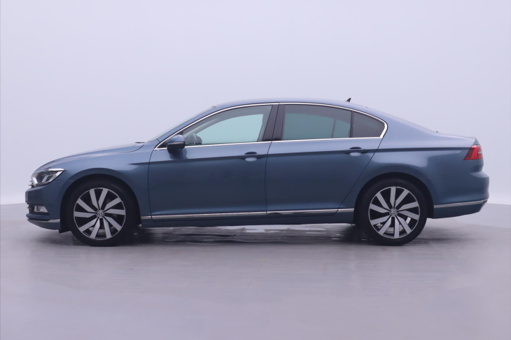 Volkswagen Passat 2,0 TDI DSG CZ Highline DPH