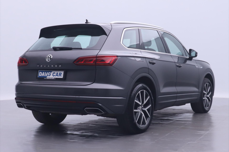 Volkswagen Touareg 3,0 TDI DSG CZ R-Line Kůže DPH