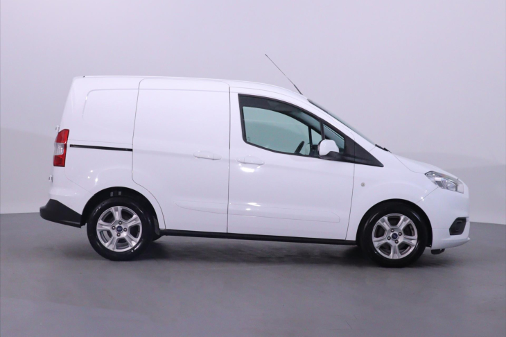 Ford Transit Courier 1,5 TDCI Limited Klima 1.Maj. DPH