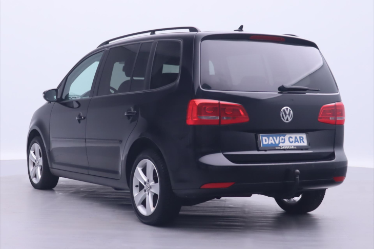 Volkswagen Touran 2,0 103kw DSG navi serv. kniha