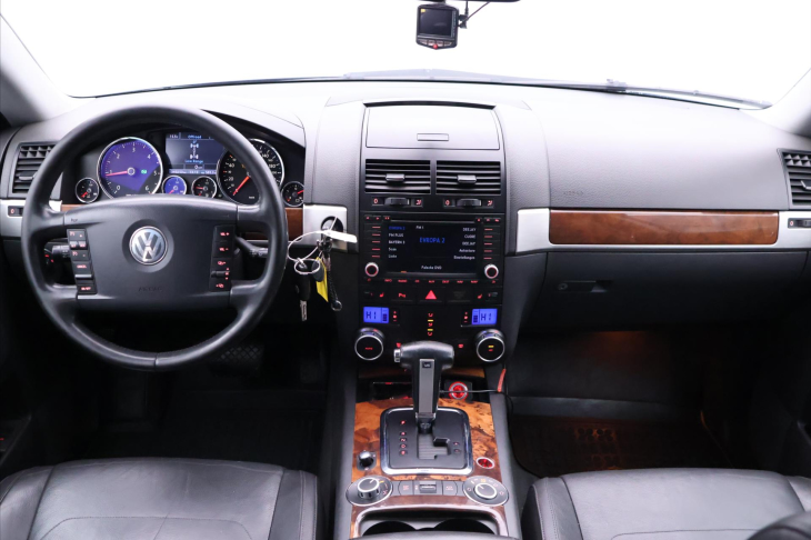 Volkswagen Touareg 3,0 TDI 165kW Navi Kůže