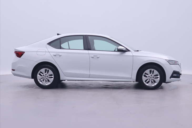 Škoda Octavia 2,0 TDI 85kW Ambition DSG CZ