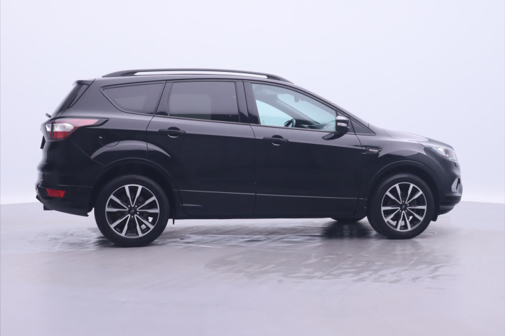 Ford Kuga 1,5 EcoBoost 110kW Titanium Plus