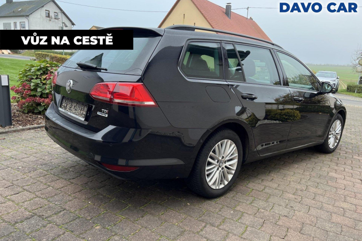 Volkswagen Golf 1,6 TDI Aut.klima Tažné 1.Maj.