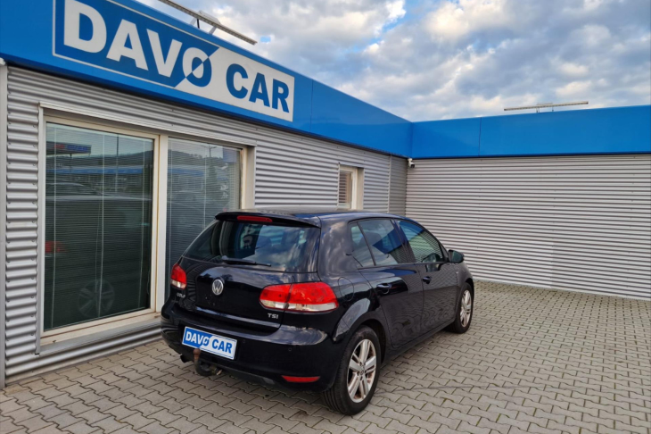 Volkswagen Golf 1,2 TSI match PDC serv. kniha výhřevy