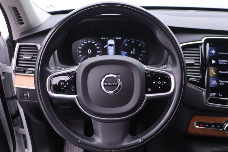 Volvo XC90 2,0 B5 AWD Momentum CZ DPH