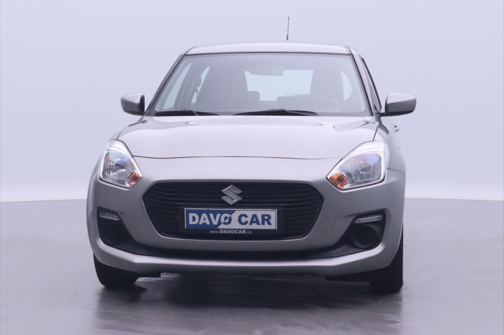 Suzuki Swift 1,2 Hybrid Klimatizace