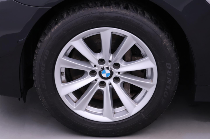 BMW Řada 5 3,0 530d xDrive Touring Luxury