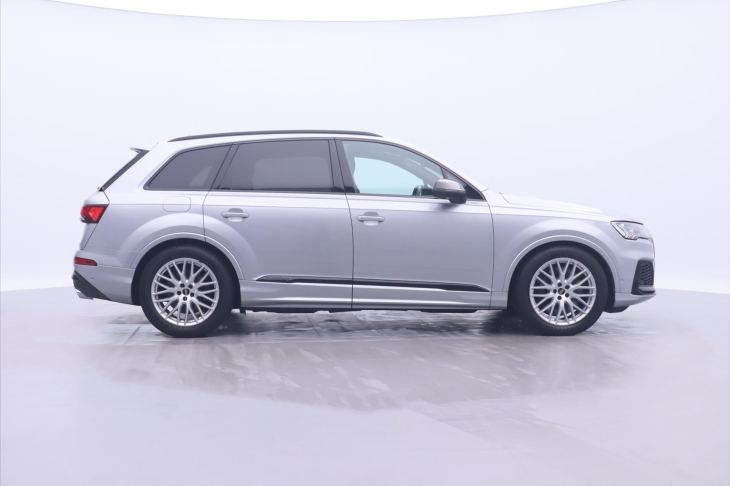 Audi SQ7 4,0 TDI 320kW Quattro 7-Míst  DPH