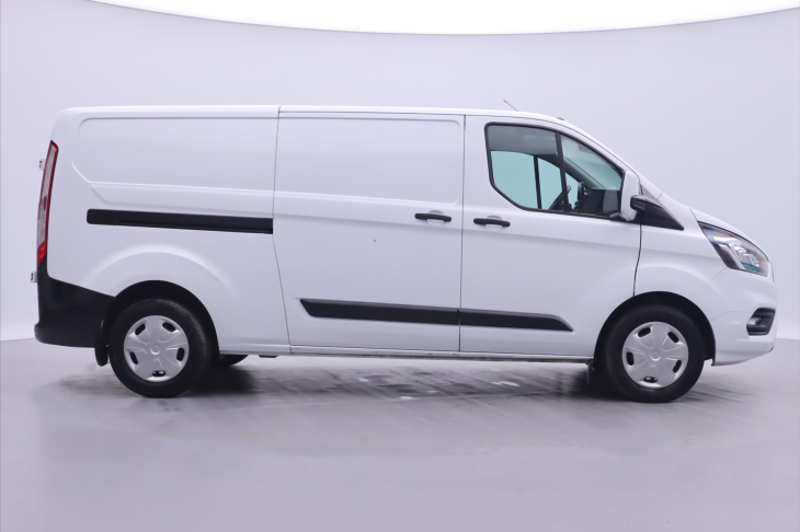 Ford Transit Custom 2,0 TDCI Aut. Long CZ 1Maj DPH