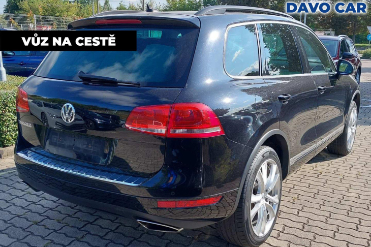 Volkswagen Touareg 3,0 TDI 180kW LED tažné 4x4