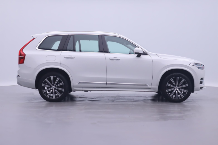 Volvo XC90 2,0 B5 AWD Momentum CZ DPH