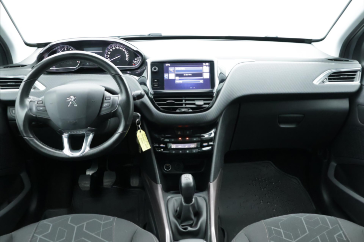 Peugeot 2008 1,2 i ACTIVE PureTech CZ