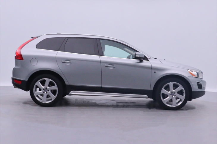 Volvo XC60 2,4 D5 AWD Automat Ocean Race