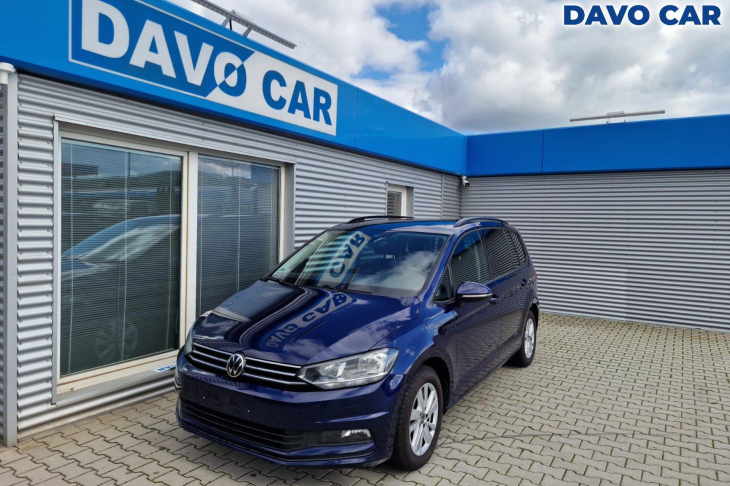 Volkswagen Touran 2,0 TDI 110kW DSG Navi Pano DPH