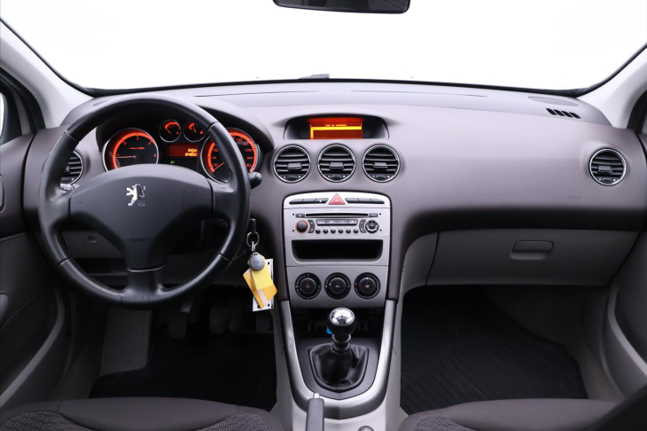 Peugeot 308 1,6 HDI 80kW CZ Premium Tažné