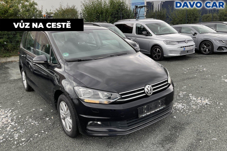 Volkswagen Touran 2,0 TDI DSG DPH ACC masáž navi