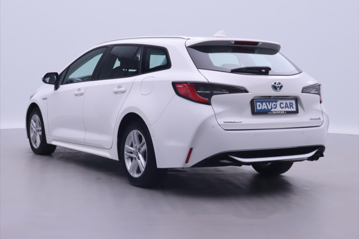 Toyota Corolla 2,0 Hybrid e-CVT Sports CZ DPH