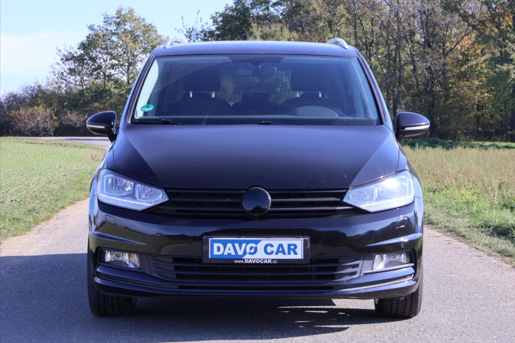 Volkswagen Touran 2,0 TDI 110kw DSG Navi ACC