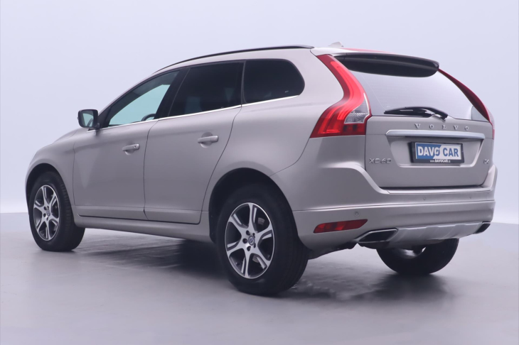 Volvo XC60 2,0 D4 133kW Aut. CZ Momentum