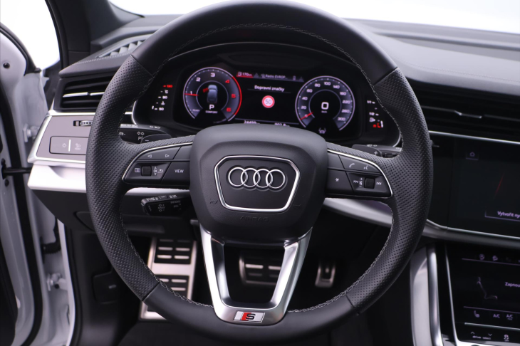 Audi Q7 3,0 V6 TDI S-Line Black CZ DPH