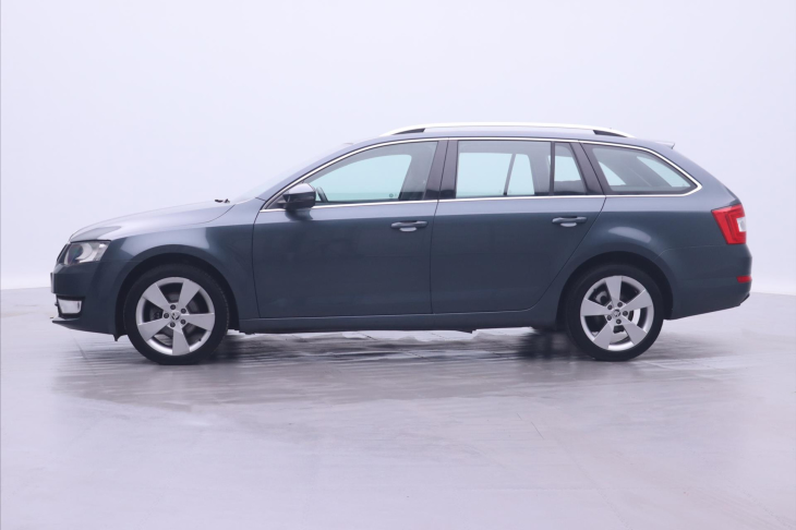 Škoda Octavia 1,6 TDI 81kw Executive DSG navigace