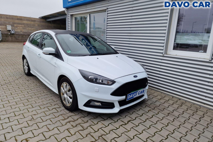 Ford Focus 2,0 ST 184kw serv. kniha SONY Recaro